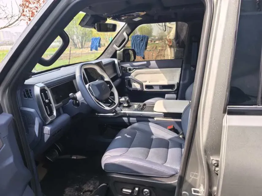 2024 Jetour ShanHai TravellerC-DM 1.5T 156HP L4 3DHT PHEV 43.24KWH,autocango,china used car exporter,china ev exporter,chinese used car exporter,chinese used ev exporter