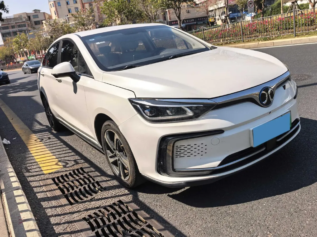 2018 BeiJing Auto EU5 BEV 60.23KWH,autocango,china used car exporter,china ev exporter,chinese used car exporter,chinese used ev exporter