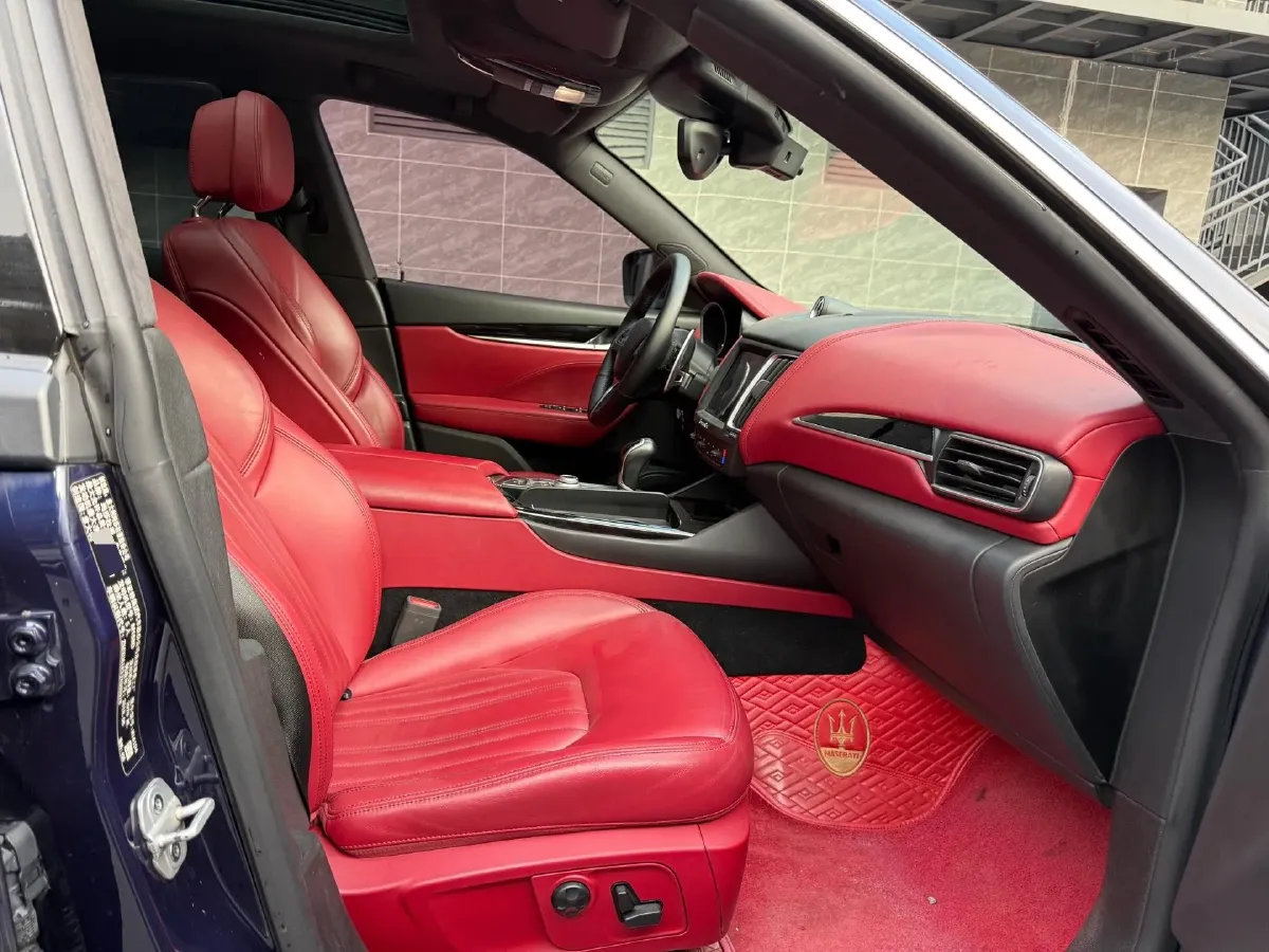 2018 Maserati Levante 3.0T 350HP V6 8AT,autocango,china used car exporter,china ev exporter,chinese used car exporter,chinese used ev exporter