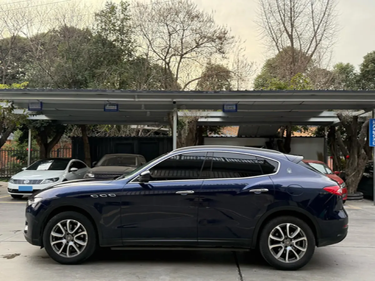 2018 Maserati Levante 3.0T 350HP V6 8AT,autocango,china used car exporter,china ev exporter,chinese used car exporter,chinese used ev exporter