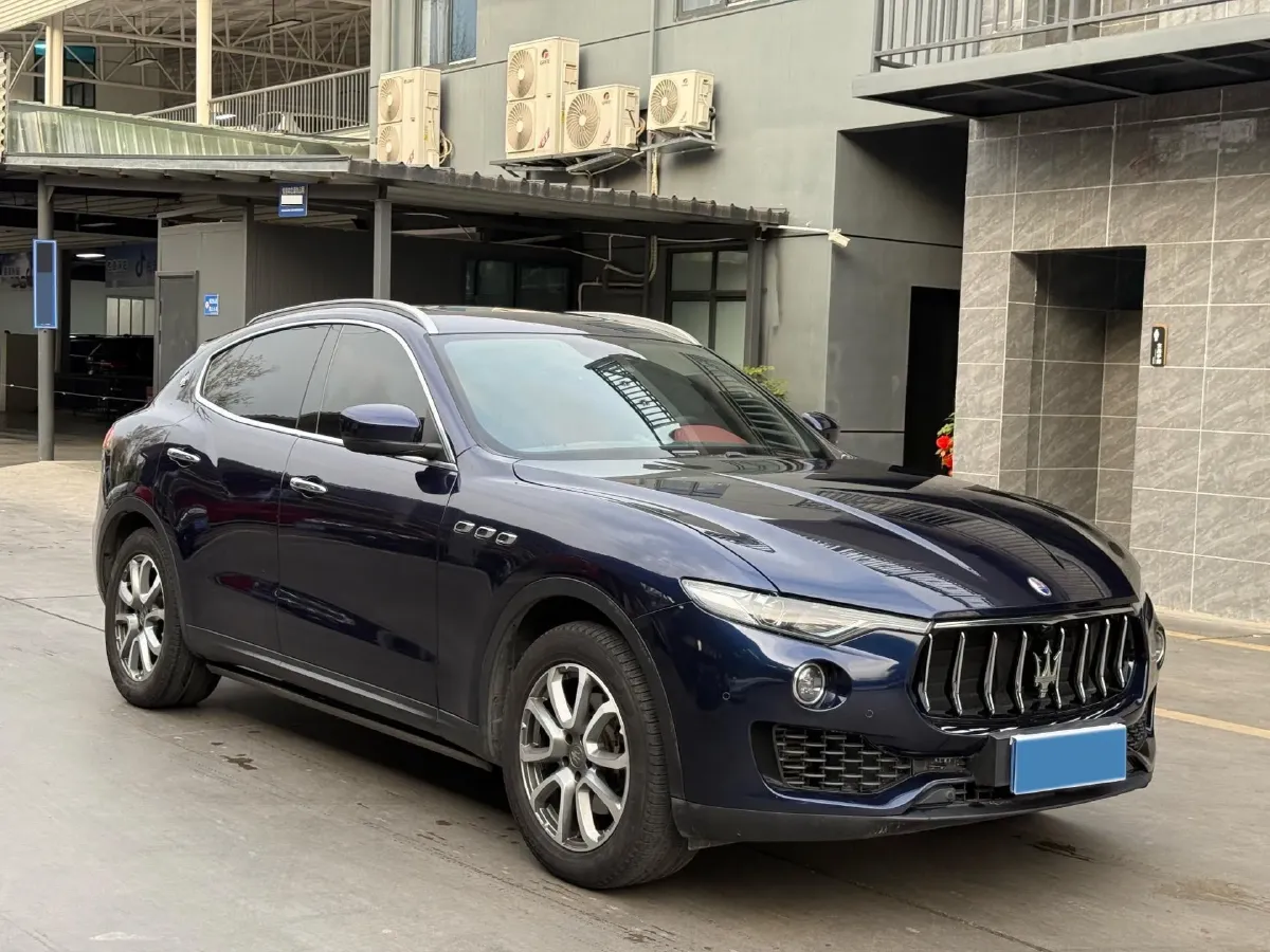 2018 Maserati Levante 3.0T 350HP V6 8AT,autocango,china used car exporter,china ev exporter,chinese used car exporter,chinese used ev exporter