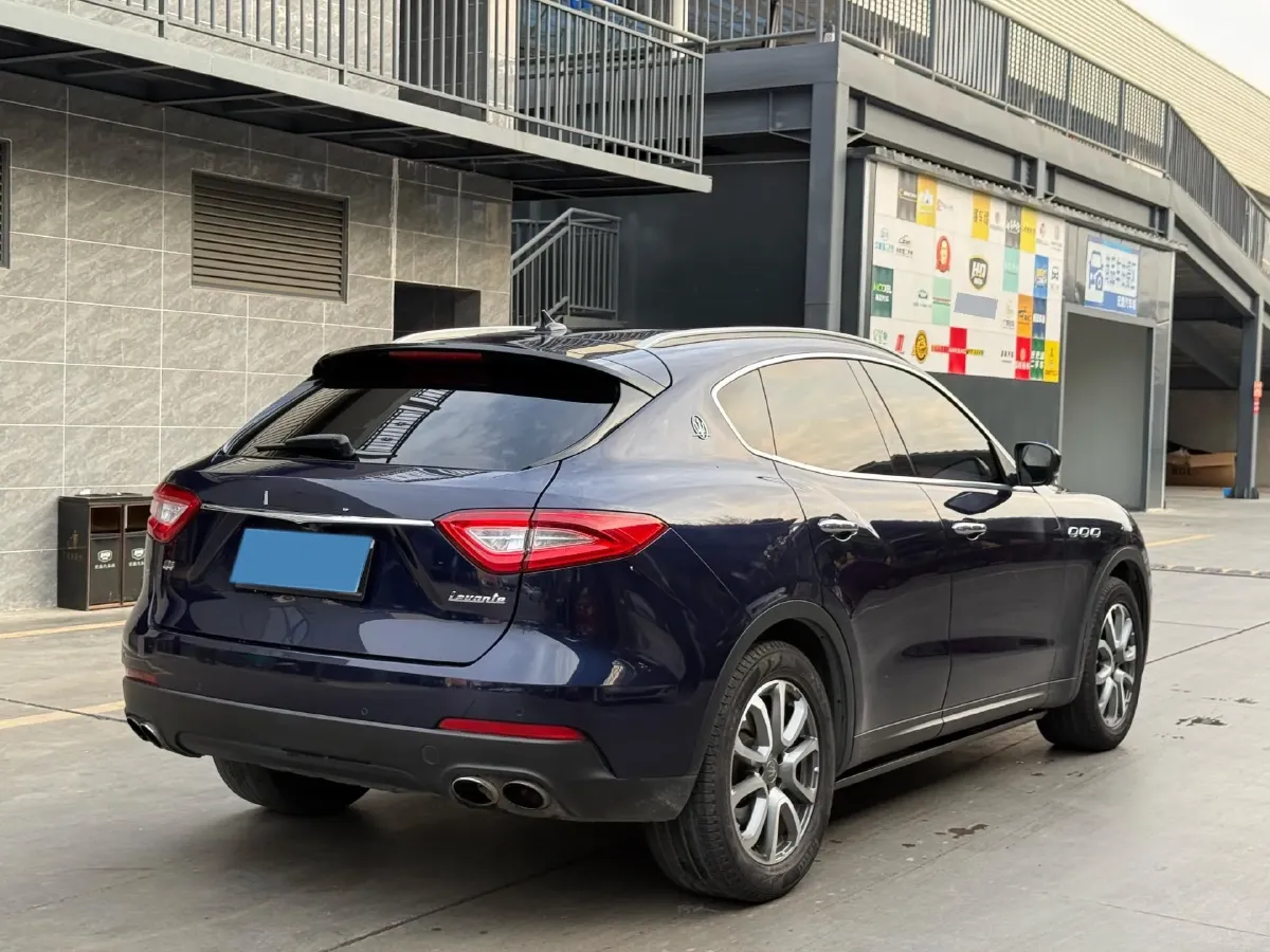 2018 Maserati Levante 3.0T 350HP V6 8AT,autocango,china used car exporter,china ev exporter,chinese used car exporter,chinese used ev exporter