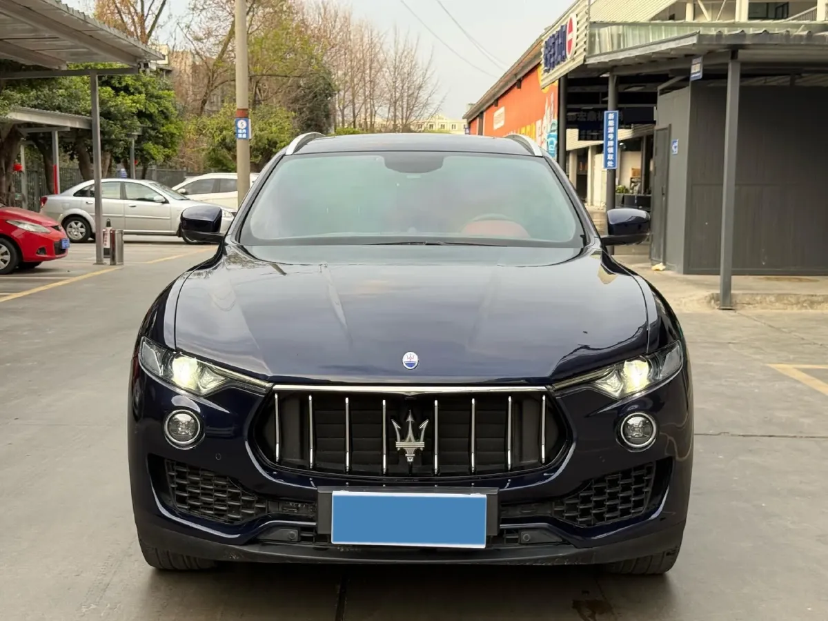 2018 Maserati Levante 3.0T 350HP V6 8AT,autocango,china used car exporter,china ev exporter,chinese used car exporter,chinese used ev exporter