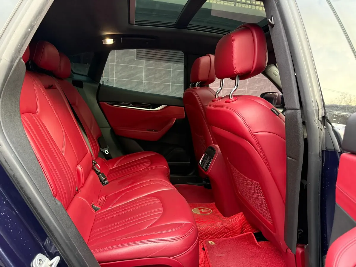 2018 Maserati Levante 3.0T 350HP V6 8AT,autocango,china used car exporter,china ev exporter,chinese used car exporter,chinese used ev exporter