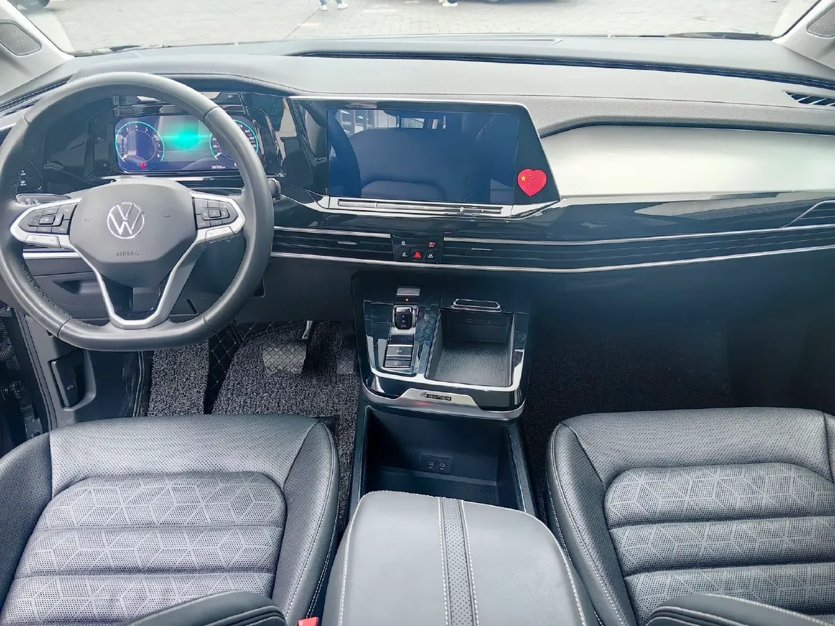 2021 Volkswagen Talagon 2.0T 220HP L4 7DCT,autocango,china used car exporter,china ev exporter,chinese used car exporter,chinese used ev exporter