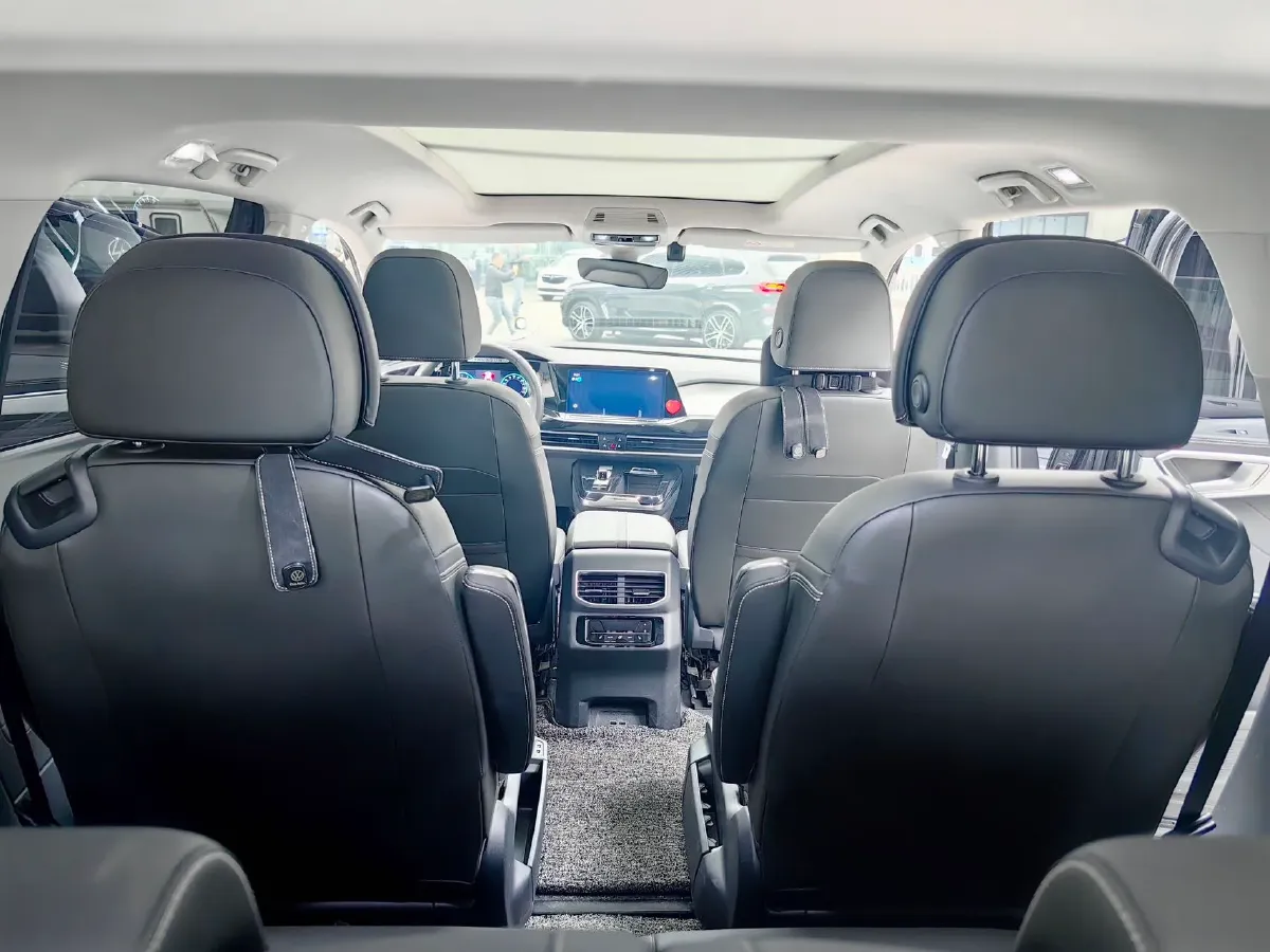 2021 Volkswagen Talagon 2.0T 220HP L4 7DCT,autocango,china used car exporter,china ev exporter,chinese used car exporter,chinese used ev exporter