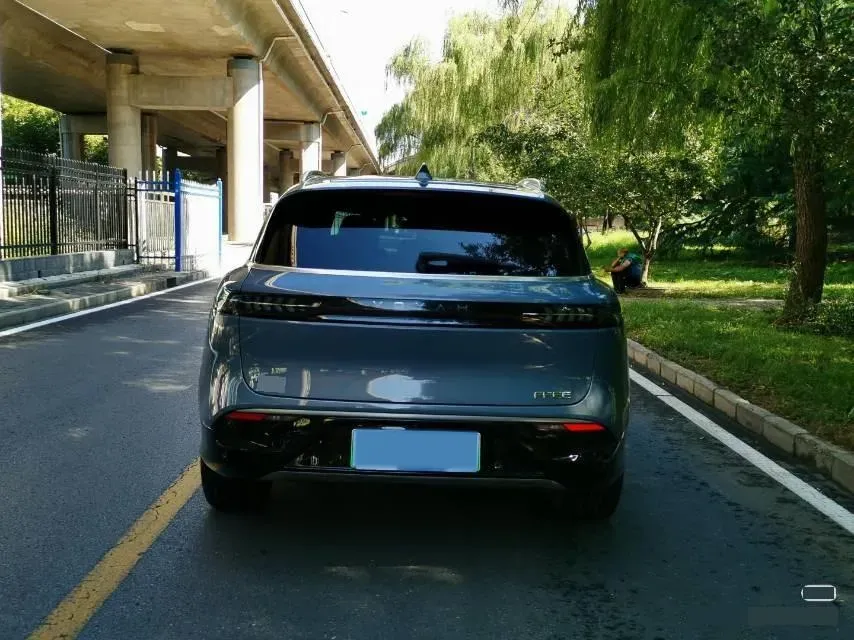 2021 Voyah FREE Range Extended 109HP REEV 33KWH,autocango,china used car exporter,china ev exporter,chinese used car exporter,chinese used ev exporter