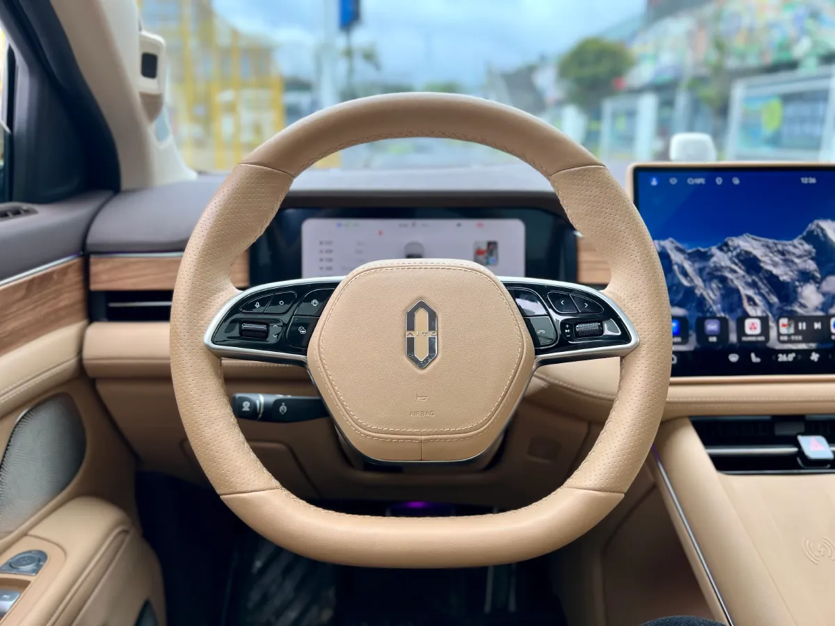 2024 AITO AITO M7 1.5T 152HP L4 REEV 40KWH,autocango,china used car exporter,china ev exporter,chinese used car exporter,chinese used ev exporter