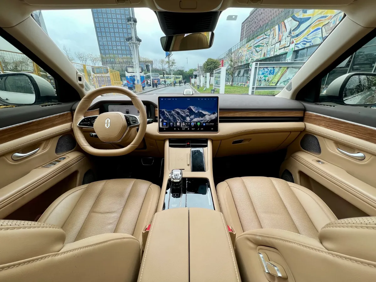 2024 AITO AITO M7 1.5T 152HP L4 REEV 40KWH,autocango,china used car exporter,china ev exporter,chinese used car exporter,chinese used ev exporter