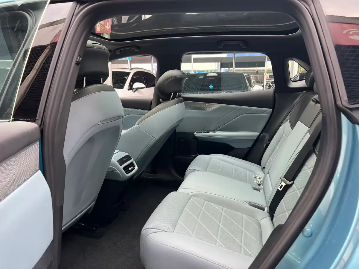 2025 ChangAn QiYuan A07 BEV 56.1KWH,autocango,china used car exporter,china ev exporter,chinese used car exporter,chinese used ev exporter