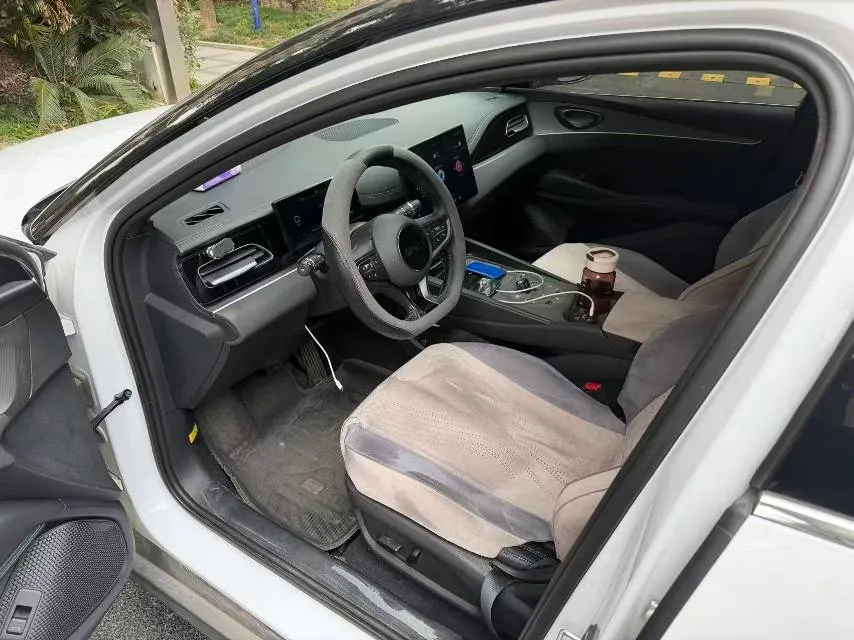 2024 BYD Seal 06 1.5L 101HP L4 E-CVT PHEV 15.87KWH,autocango,china used car exporter,china ev exporter,chinese used car exporter,chinese used ev exporter