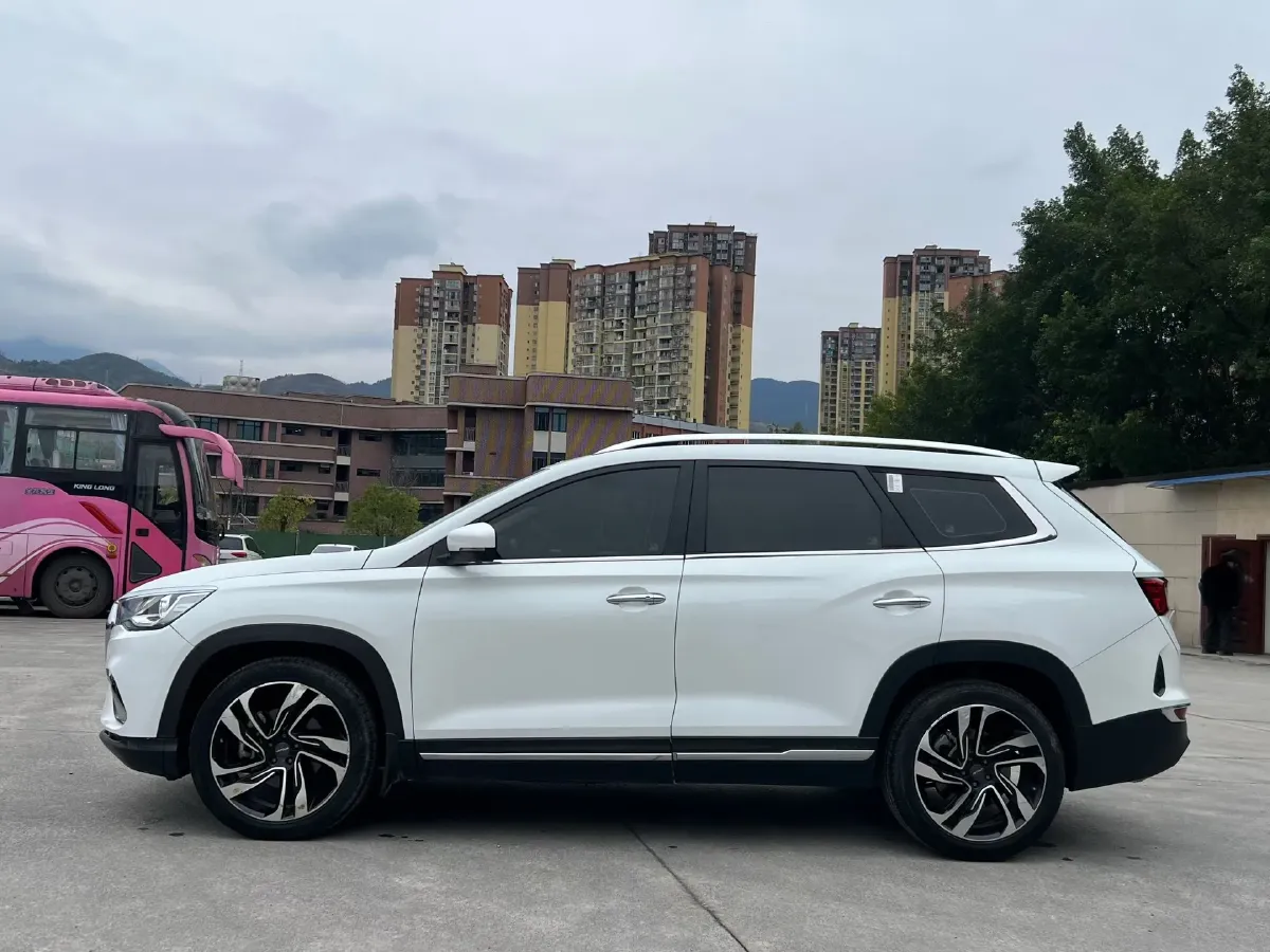 2019 Jetour X90 1.6T 197HP L4 7DCT,autocango,china used car exporter,china ev exporter,chinese used car exporter,chinese used ev exporter