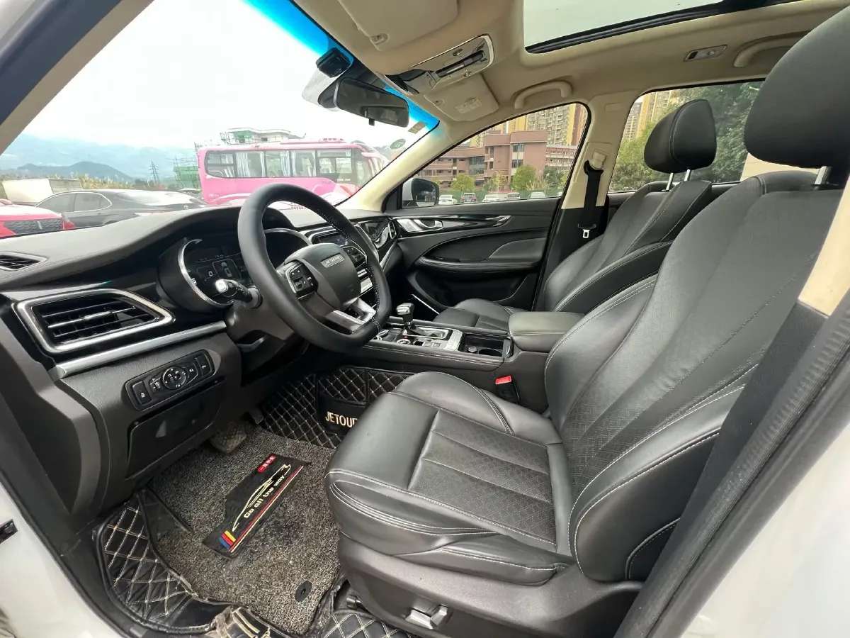 2019 Jetour X90 1.6T 197HP L4 7DCT,autocango,china used car exporter,china ev exporter,chinese used car exporter,chinese used ev exporter