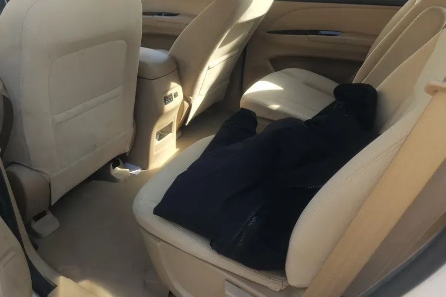 2016 BaoJun 730 1.5L 112HP L4 5MT,autocango,china used car exporter,china ev exporter,chinese used car exporter,chinese used ev exporter