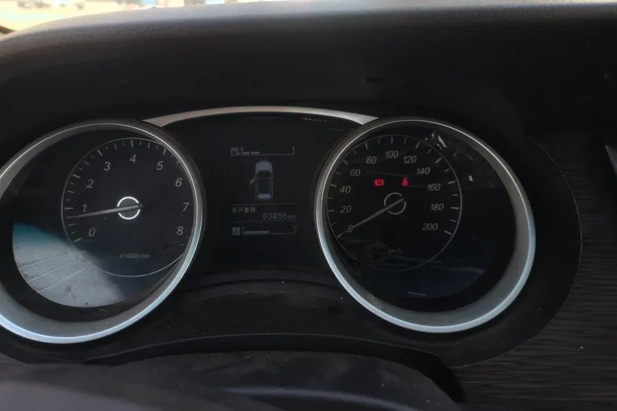 2016 BaoJun 730 1.5L 112HP L4 5MT,autocango,china used car exporter,china ev exporter,chinese used car exporter,chinese used ev exporter