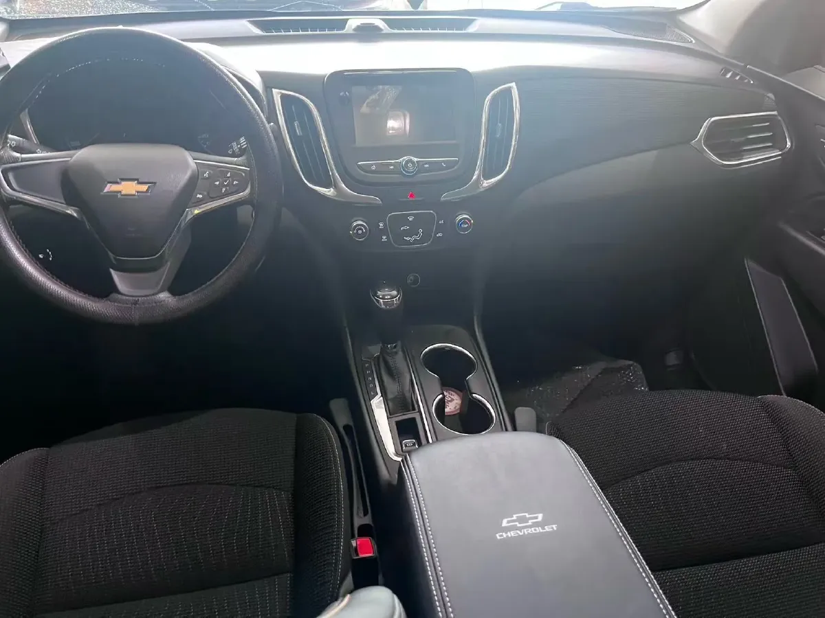 2019 Chevrolet Equinox 1.5T 180HP L4 6AT,autocango,china used car exporter,china ev exporter,chinese used car exporter,chinese used ev exporter