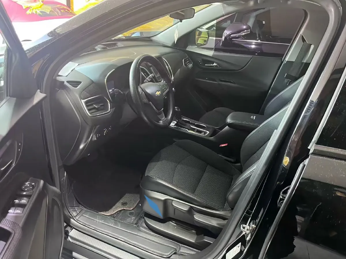 2019 Chevrolet Equinox 1.5T 180HP L4 6AT,autocango,china used car exporter,china ev exporter,chinese used car exporter,chinese used ev exporter