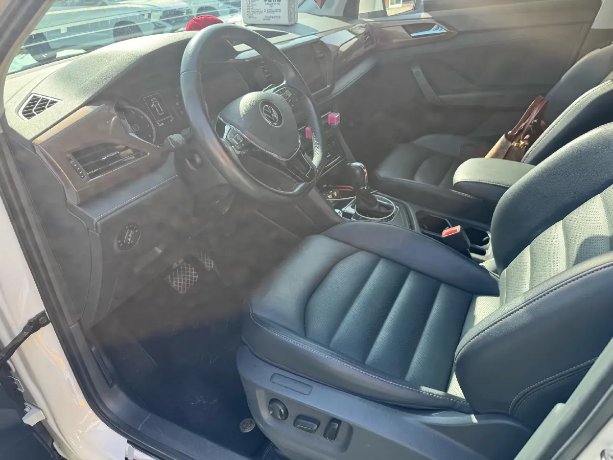 2021 Volkswagen Tharu 1.4T 150HP L4 7DCT,autocango,china used car exporter,china ev exporter,chinese used car exporter,chinese used ev exporter