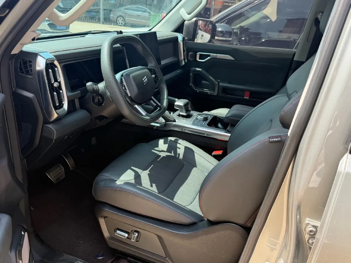 2023 Jetour Traveller 2.0T 254HP L4 7DCT,autocango,china used car exporter,china ev exporter,chinese used car exporter,chinese used ev exporter