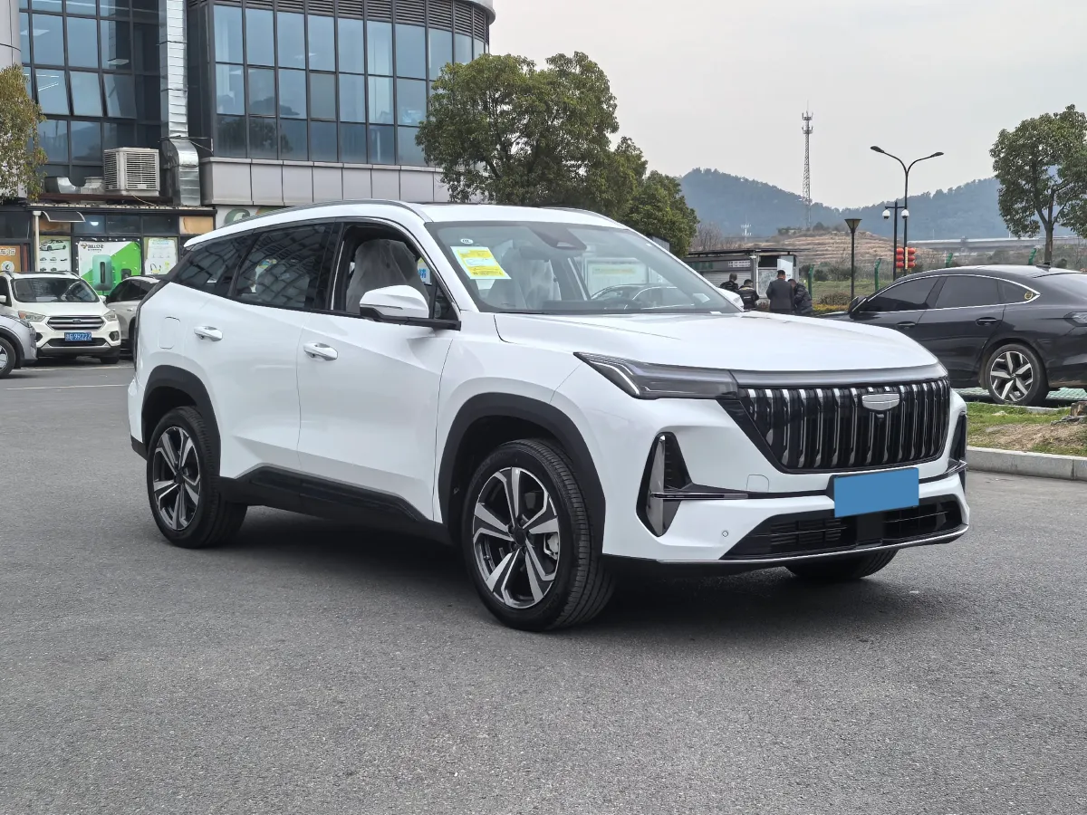 2025 Geely StarRay 1.5T 181HP L4 7DCT,autocango,china used car exporter,china ev exporter,chinese used car exporter,chinese used ev exporter