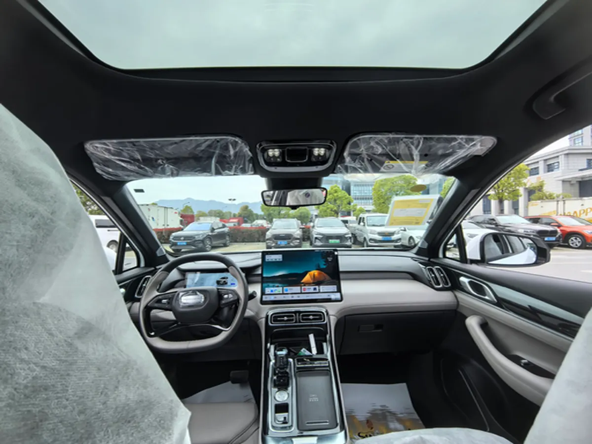 2025 Geely StarRay 1.5T 181HP L4 7DCT,autocango,china used car exporter,china ev exporter,chinese used car exporter,chinese used ev exporter