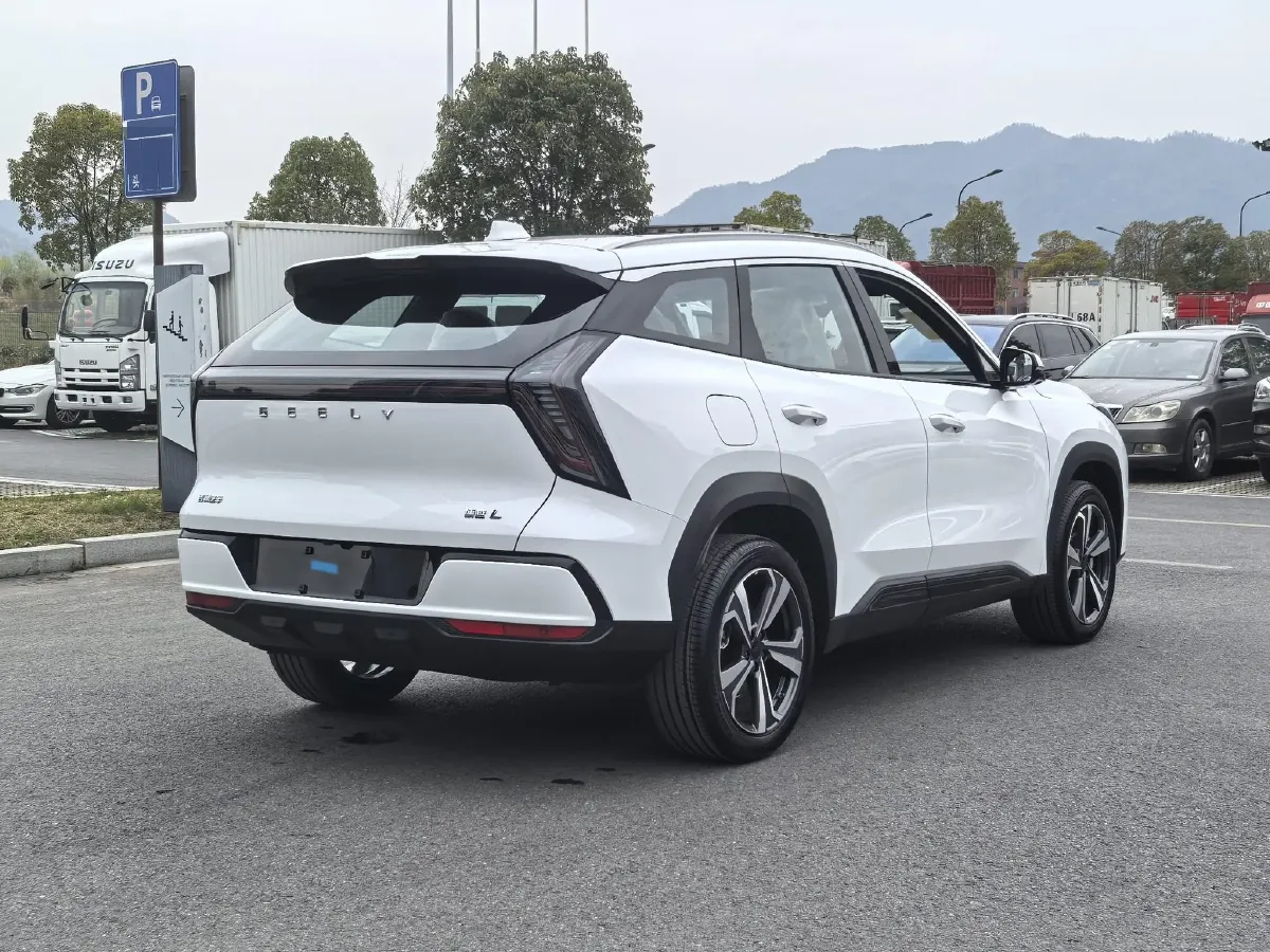 2025 Geely StarRay 1.5T 181HP L4 7DCT,autocango,china used car exporter,china ev exporter,chinese used car exporter,chinese used ev exporter