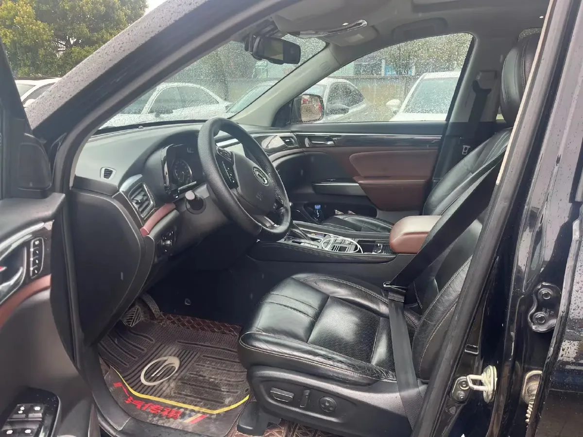 2017 GAC Trumpchi GS8 2.0T 201HP L4 6AT,autocango,china used car exporter,china ev exporter,chinese used car exporter,chinese used ev exporter