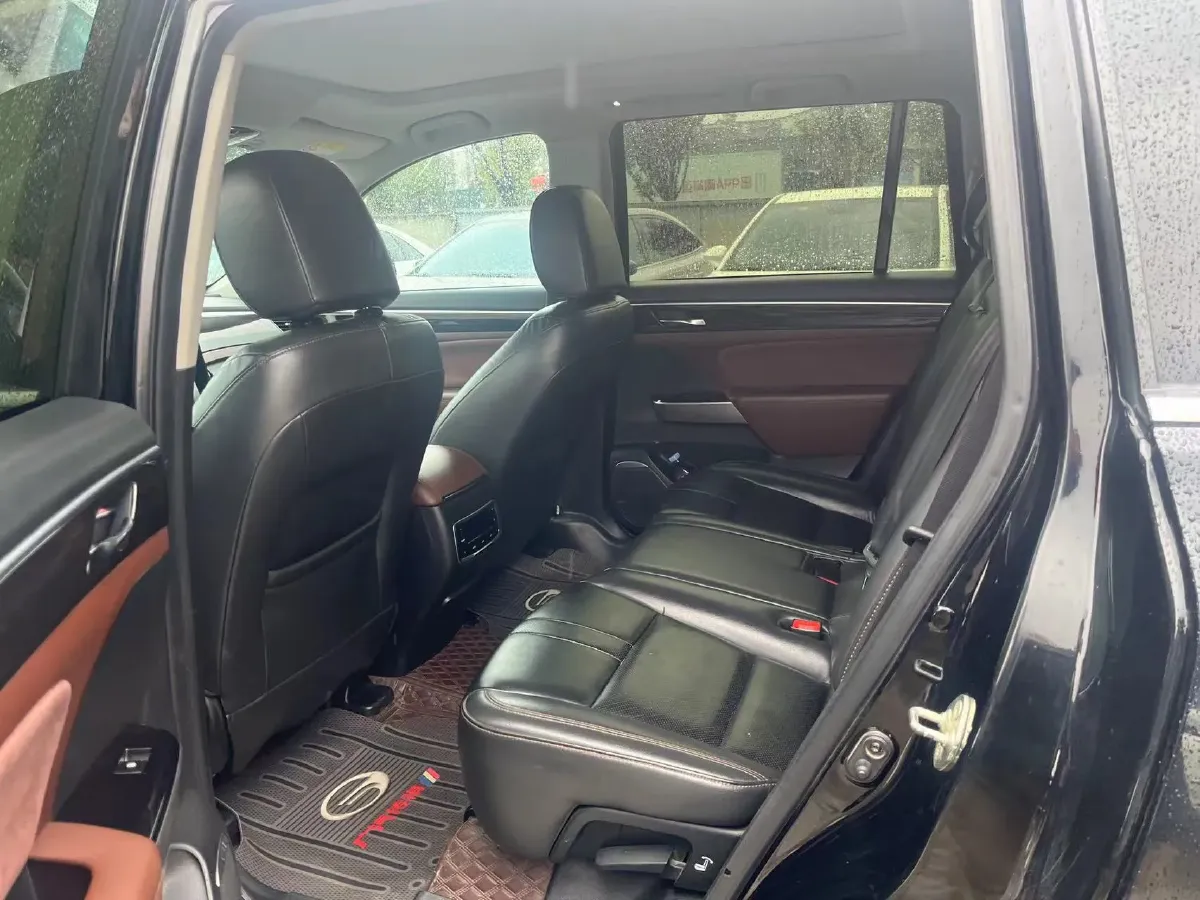 2017 GAC Trumpchi GS8 2.0T 201HP L4 6AT,autocango,china used car exporter,china ev exporter,chinese used car exporter,chinese used ev exporter