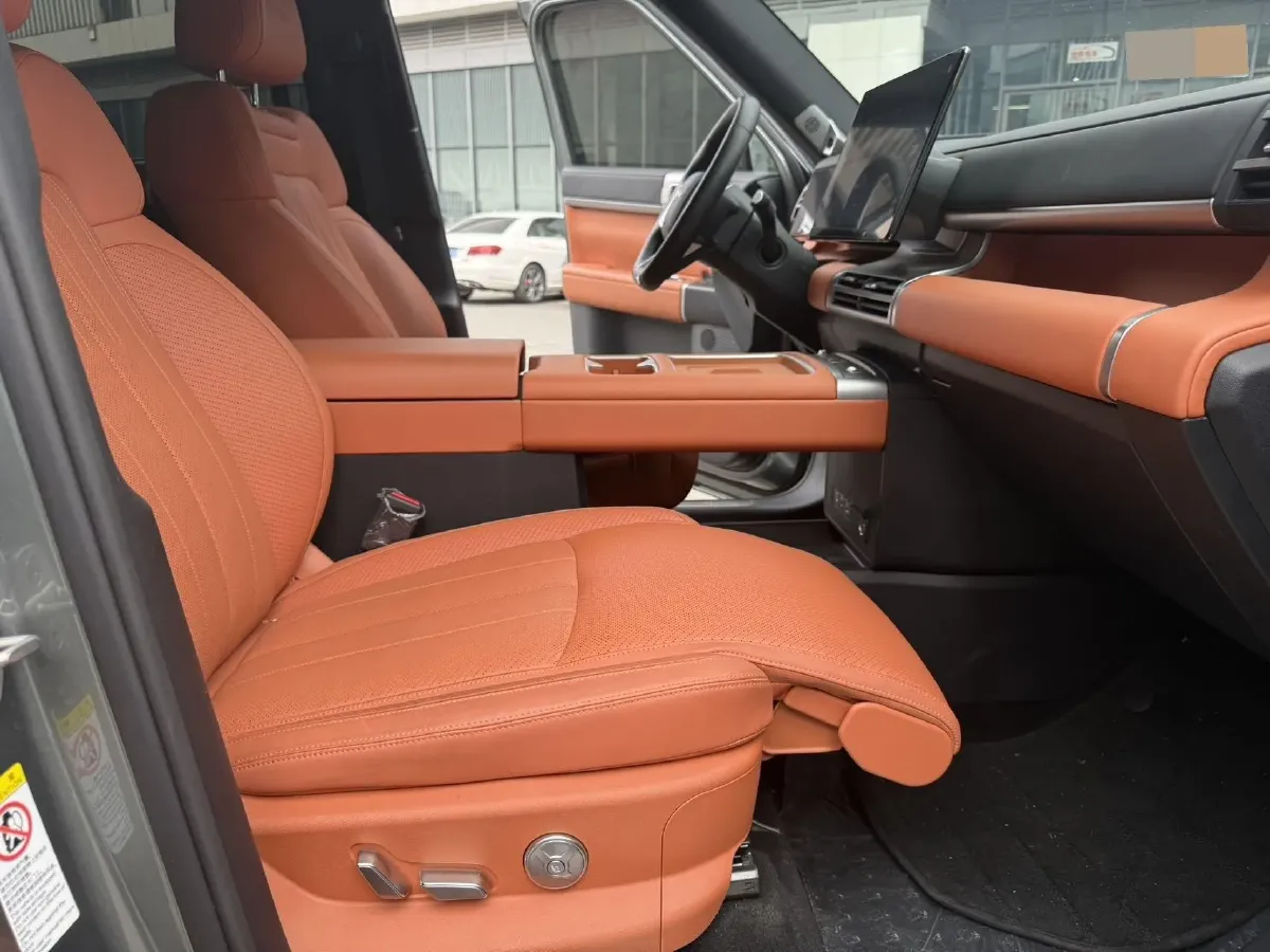 2025 FangChengBao Tai 7 1.5T 156HP L4 E-CVT PHEV,autocango,china used car exporter,china ev exporter,chinese used car exporter,chinese used ev exporter