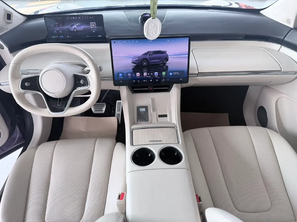 2025 Luxeed R7 REEV 156HP REEV 37KWH,autocango,china used car exporter,china ev exporter,chinese used car exporter,chinese used ev exporter