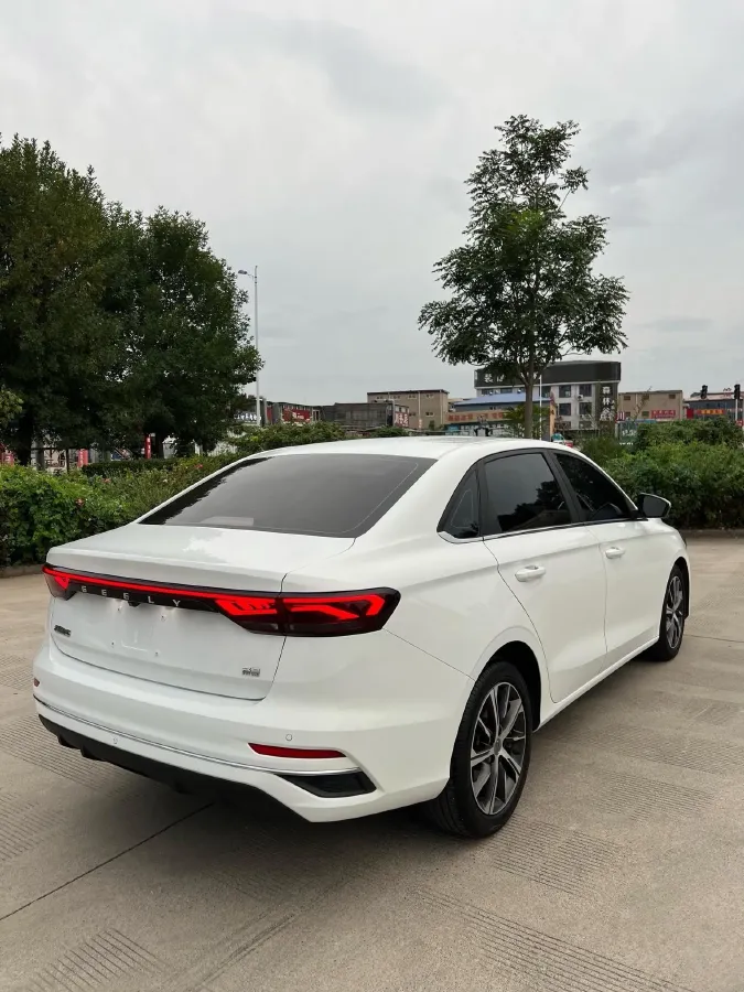 2022 Geely Emgrand 1.5L 114HP L4 CVT,autocango,china used car exporter,china ev exporter,chinese used car exporter,chinese used ev exporter