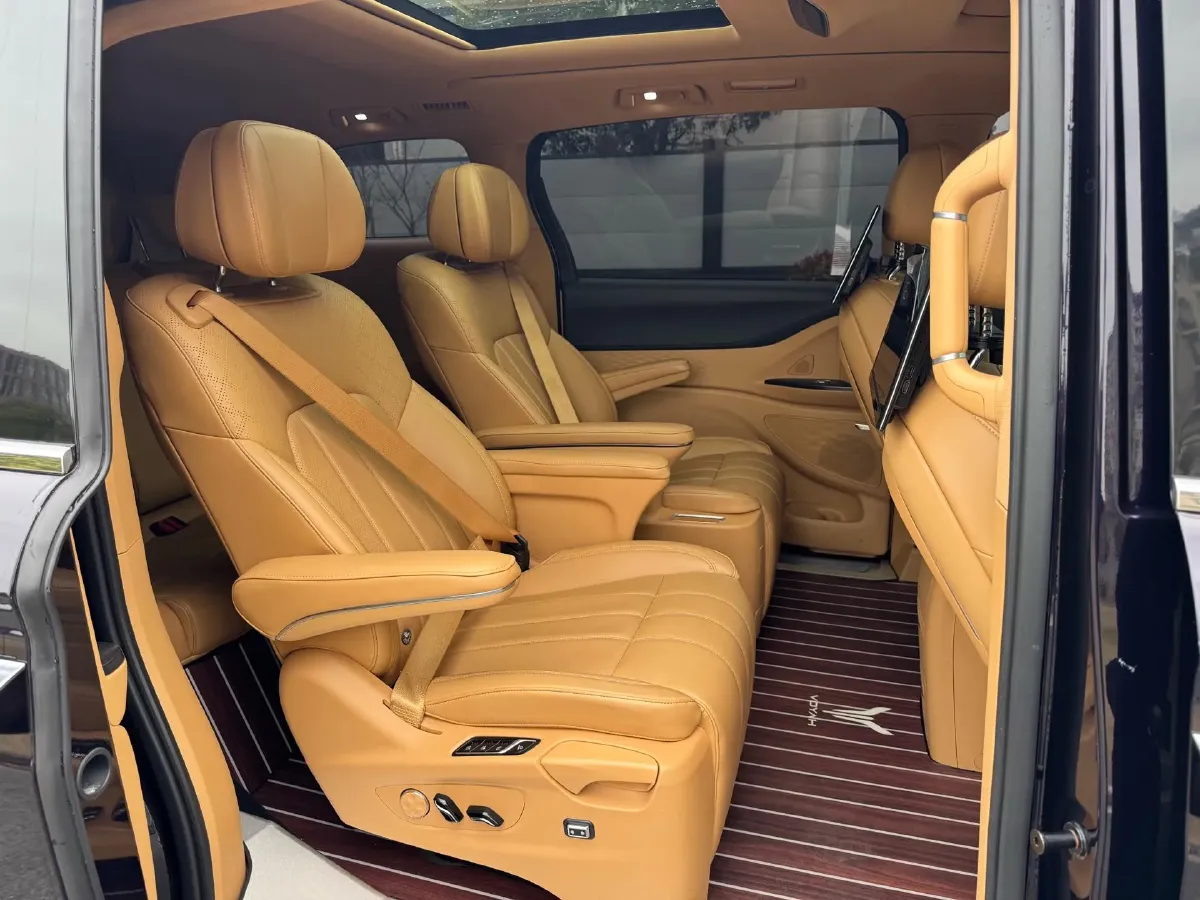 2022 Voyah Dream 1.5T 136HP L4 PHEV 25.57KWH,autocango,china used car exporter,china ev exporter,chinese used car exporter,chinese used ev exporter