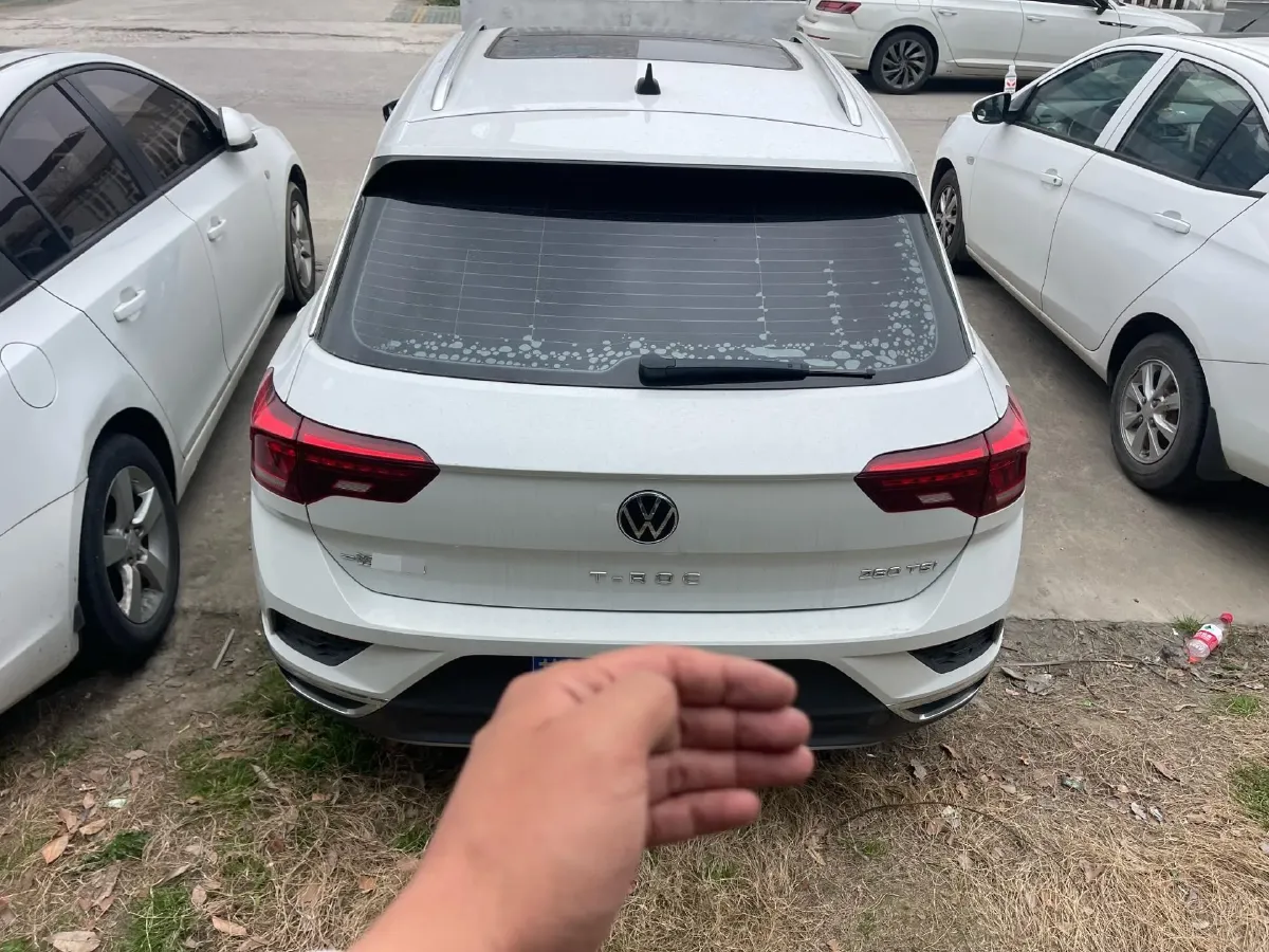 2021 Volkswagen T-Roc 1.4T 150HP L4 7DCT,autocango,china used car exporter,china ev exporter,chinese used car exporter,chinese used ev exporter