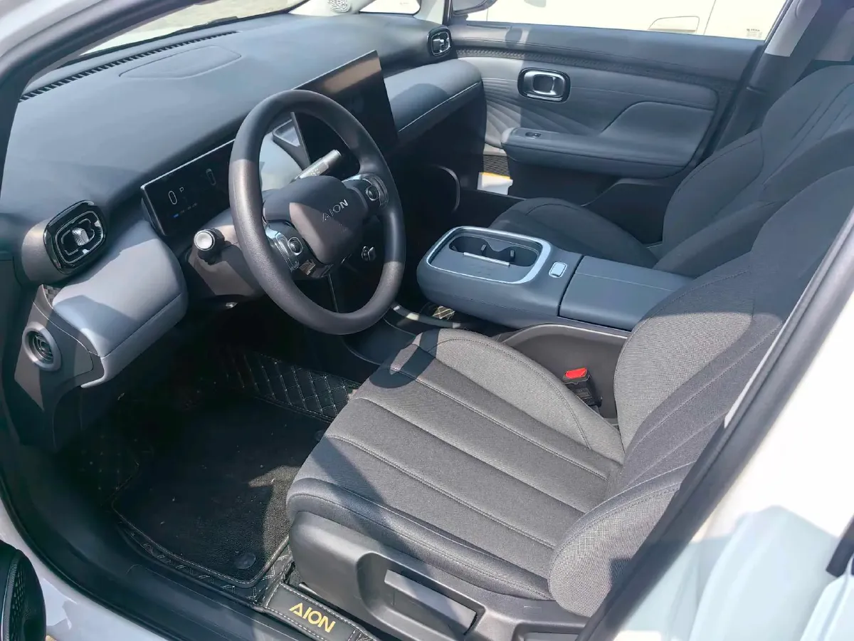 2025 Aion AION UT BEV,autocango,china used car exporter,china ev exporter,chinese used car exporter,chinese used ev exporter