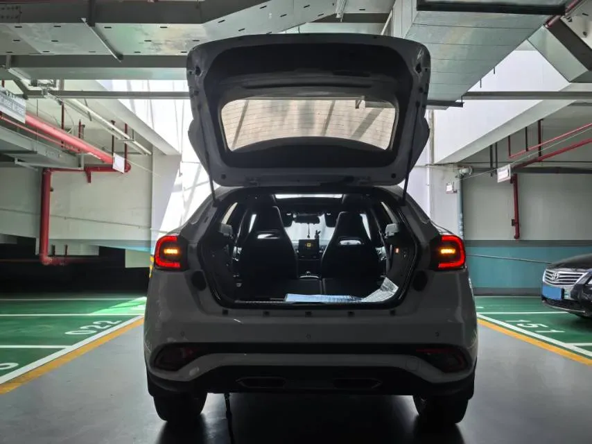 2018 Landwind XiaoYao 1.5T 163HP L4 CVT,autocango,china used car exporter,china ev exporter,chinese used car exporter,chinese used ev exporter