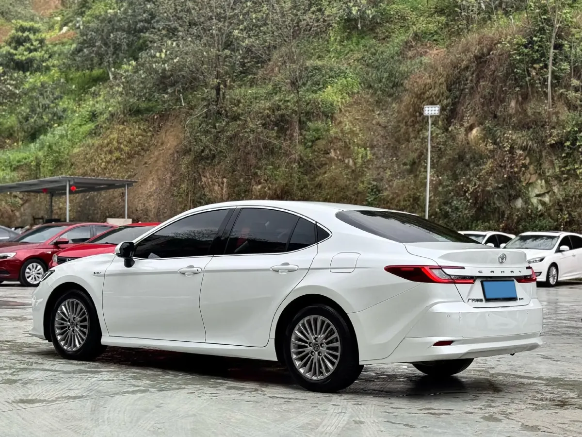 2024 Toyota Camry 2.0L 152HP L4 E-CVT Hybrid,autocango,china used car exporter,china ev exporter,chinese used car exporter,chinese used ev exporter