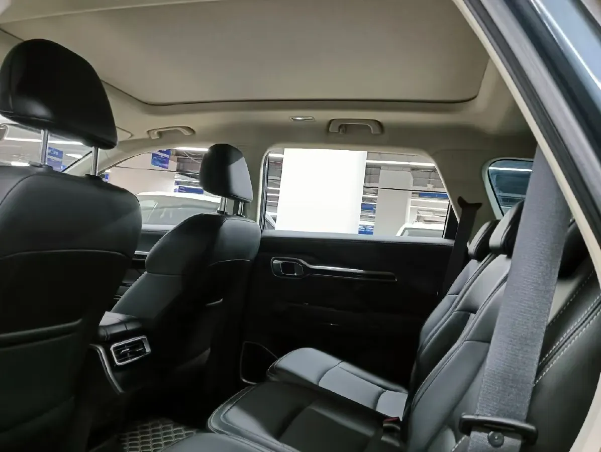 2020 Geely Okavango 1.8T 184HP L4 7DCT,autocango,china used car exporter,china ev exporter,chinese used car exporter,chinese used ev exporter