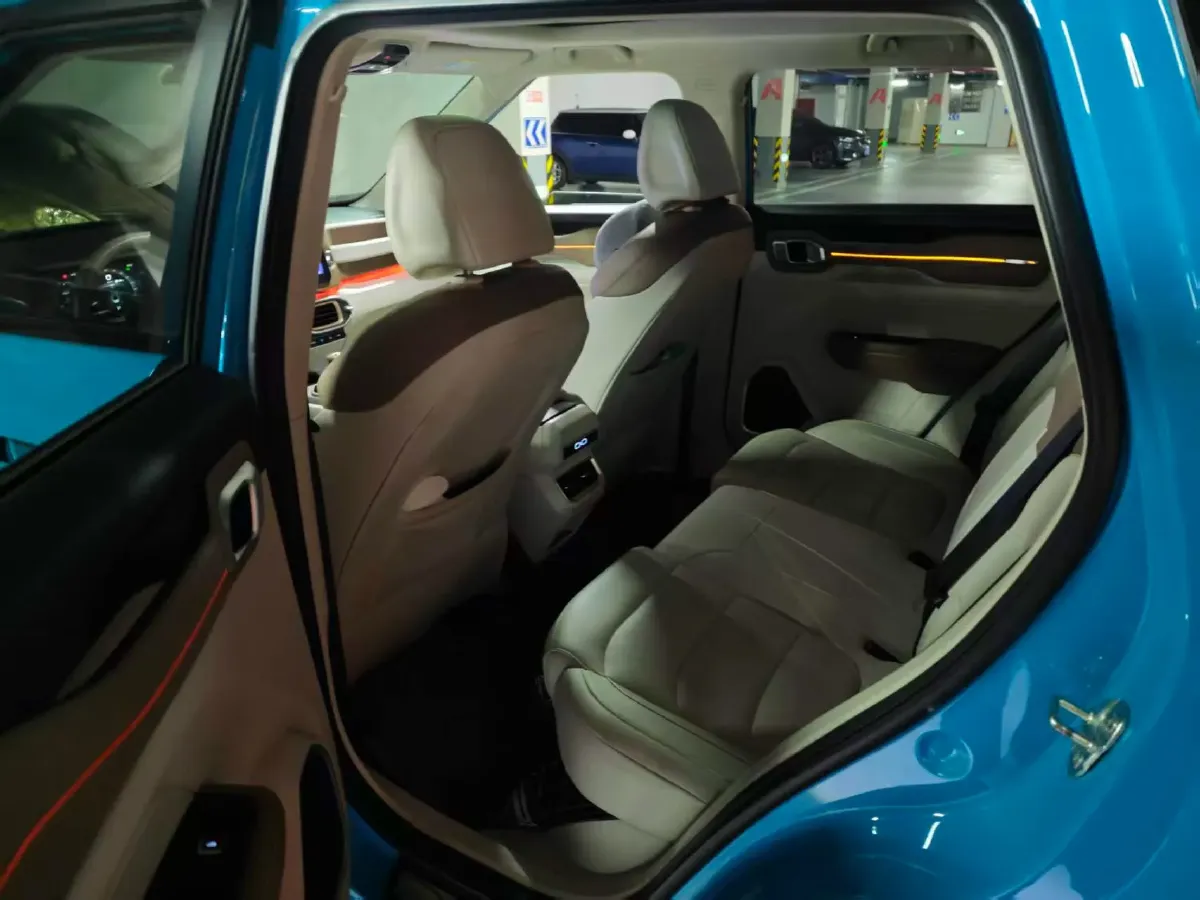 2020 Geely ICON 1.5T 177HP L3 7DCT,autocango,china used car exporter,china ev exporter,chinese used car exporter,chinese used ev exporter