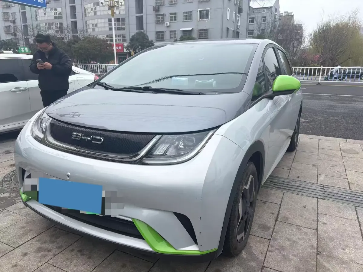 2021 Ford Escort 1.5L 122HP L3 6AT,autocango,china used car exporter,china ev exporter,chinese used car exporter,chinese used ev exporter