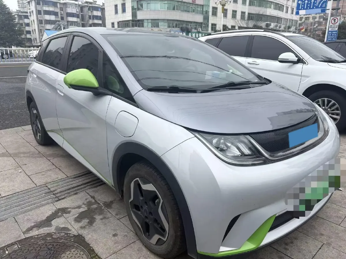 2021 Ford Escort 1.5L 122HP L3 6AT,autocango,china used car exporter,china ev exporter,chinese used car exporter,chinese used ev exporter