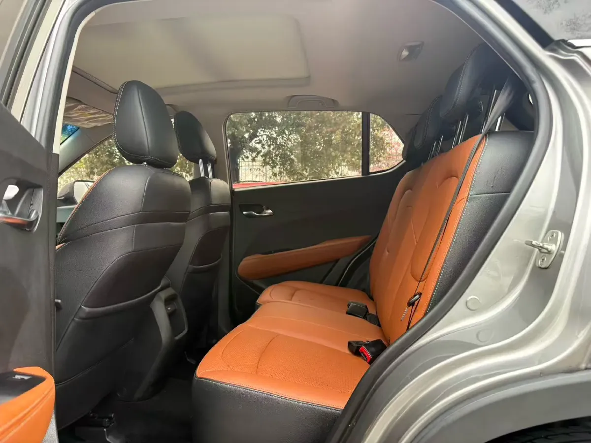 2019 Bestune X40 1.6L 114HP L4 5MT,autocango,china used car exporter,china ev exporter,chinese used car exporter,chinese used ev exporter