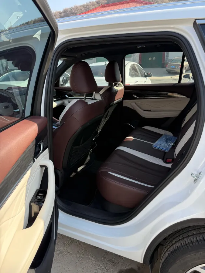 2021 Geely Monjaro 2.0T 218HP L4 7DCT,autocango,china used car exporter,china ev exporter,chinese used car exporter,chinese used ev exporter