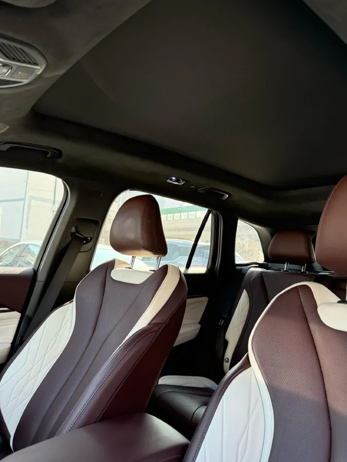 2021 Geely Monjaro 2.0T 218HP L4 7DCT,autocango,china used car exporter,china ev exporter,chinese used car exporter,chinese used ev exporter