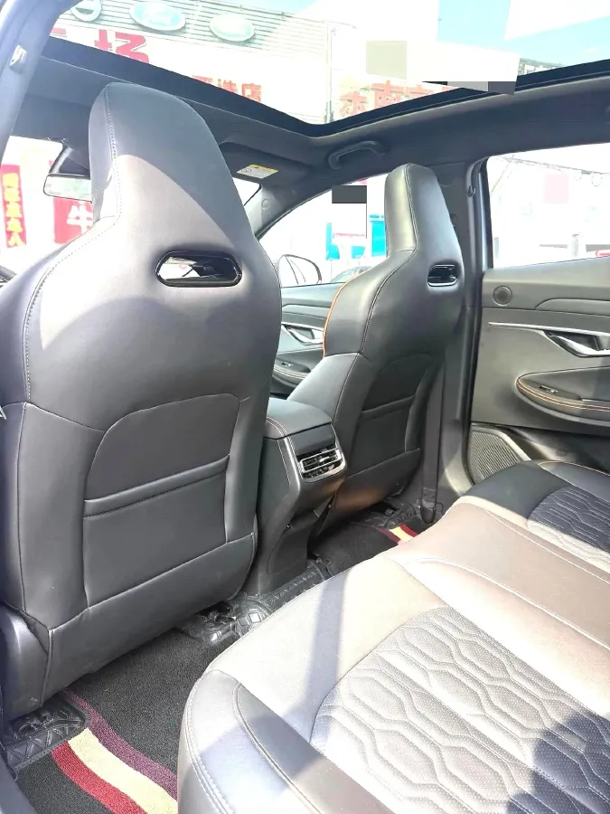 2022 ChangAn UNI-T 1.5T 188HP L4 7DCT,autocango,china used car exporter,china ev exporter,chinese used car exporter,chinese used ev exporter