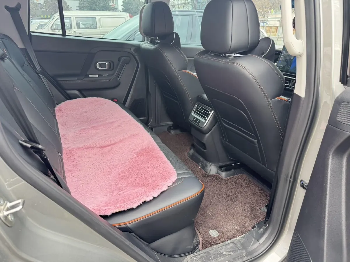 2025 Jetour ShanHai T1 1.5T 156HP L4 1DHT PHEV,autocango,china used car exporter,china ev exporter,chinese used car exporter,chinese used ev exporter