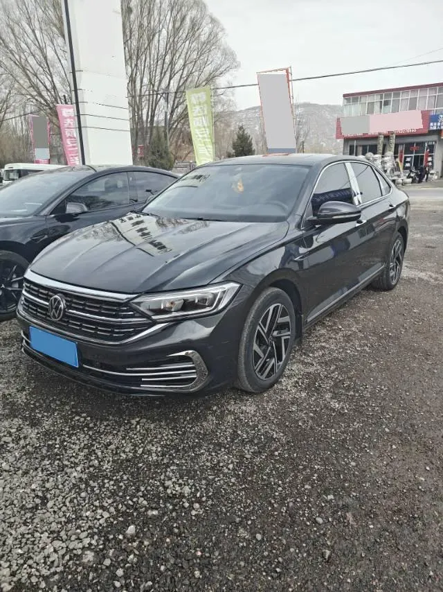2023 Volkswagen Sagitar 1.5T 160HP L4 7DCT,autocango,china used car exporter,china ev exporter,chinese used car exporter,chinese used ev exporter