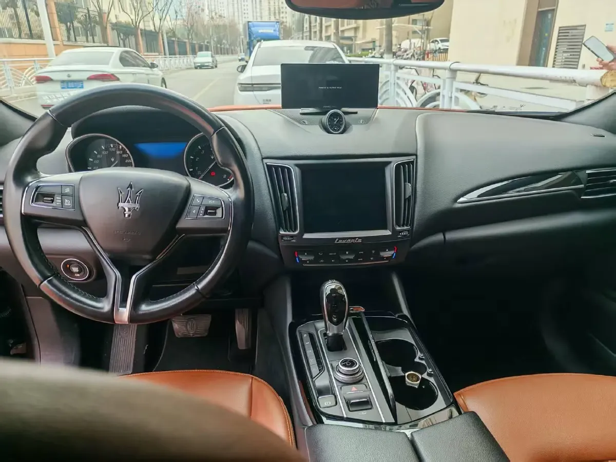 2018 Maserati Levante 3.0T 350HP V6 8AT,autocango,china used car exporter,china ev exporter,chinese used car exporter,chinese used ev exporter