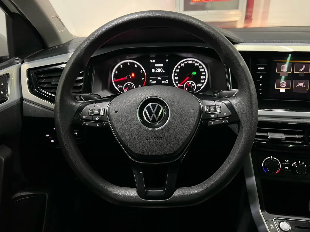 2019 Volkswagen Polo 1.5L 113HP L4 6AT,autocango,china used car exporter,china ev exporter,chinese used car exporter,chinese used ev exporter