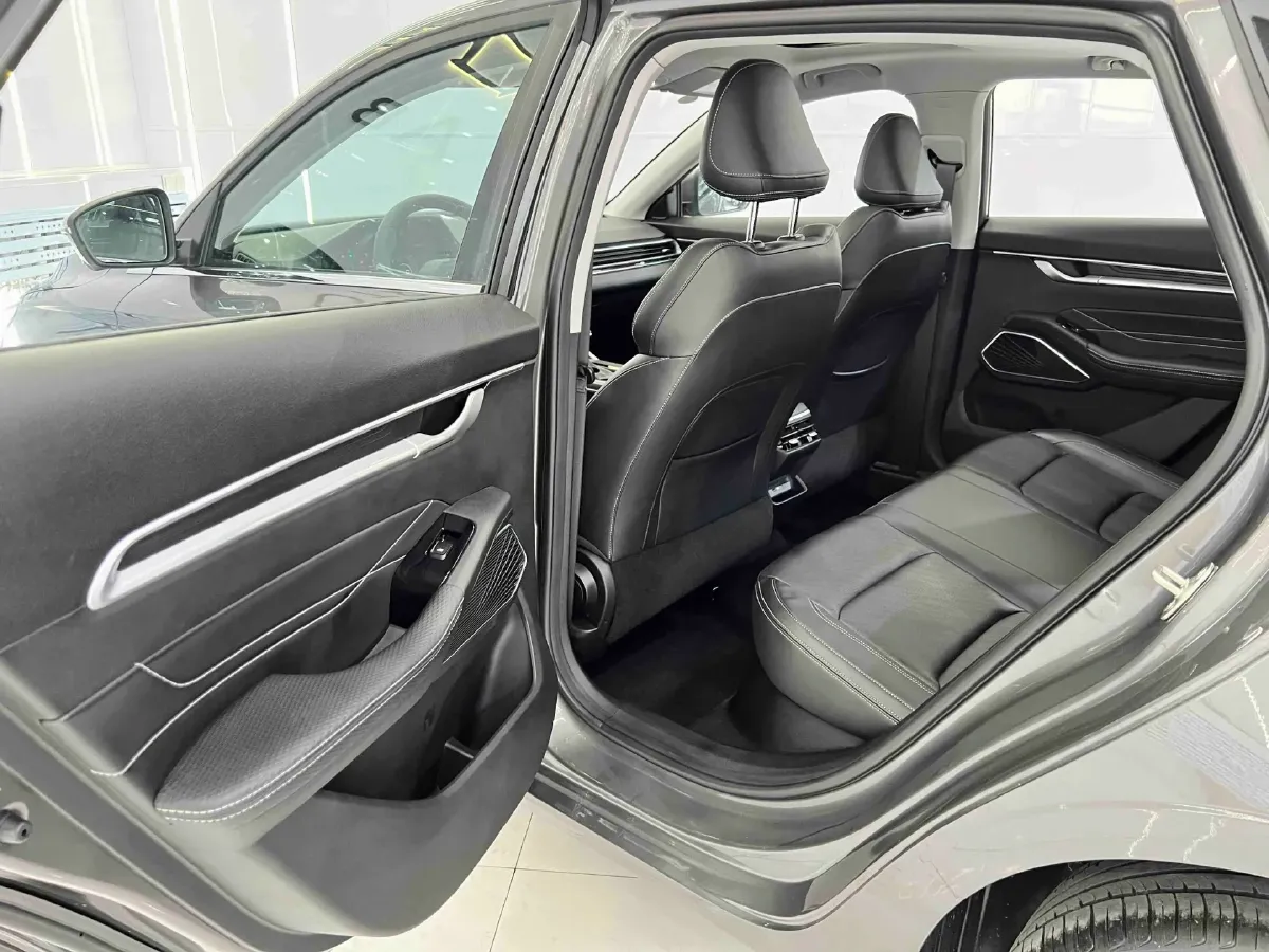 2022 Geely Emgrand 1.5L 114HP L4 CVT,autocango,china used car exporter,china ev exporter,chinese used car exporter,chinese used ev exporter