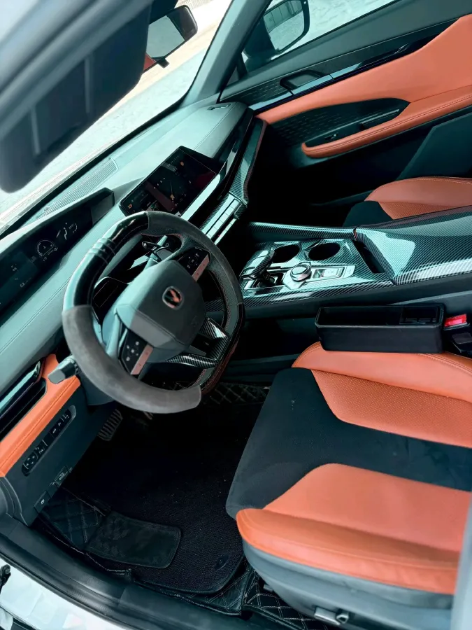 2023 ChangAn UNI-V 1.5T 188HP L4 7DCT,autocango,china used car exporter,china ev exporter,chinese used car exporter,chinese used ev exporter